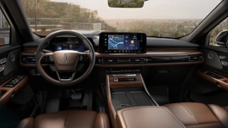 2026 Lincoln Lincoln Aviator Internal Image 2